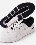 On Mens Roger Advantage- White/Midnight (48.99457)