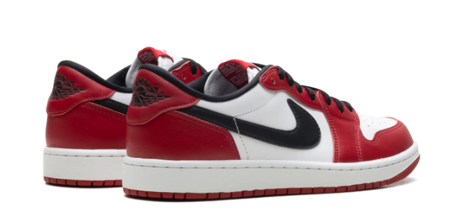 Air Jordan 1 Retro Low OG 'Chicago' Sneakers - Varsity Red/Black/Summit White