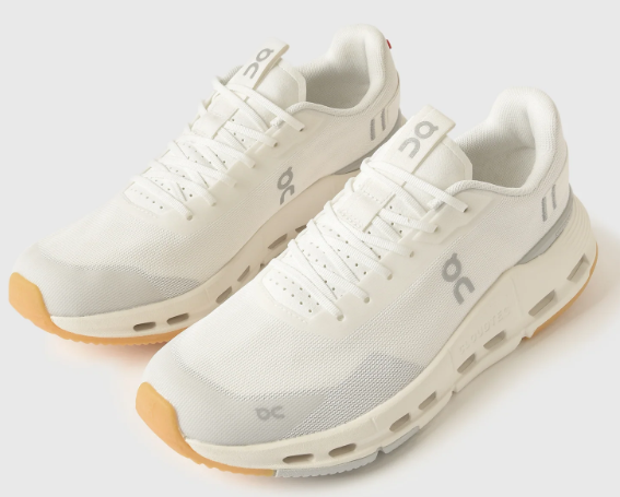 On Women's Cloudnova Form 2 – Oyster/Ivory