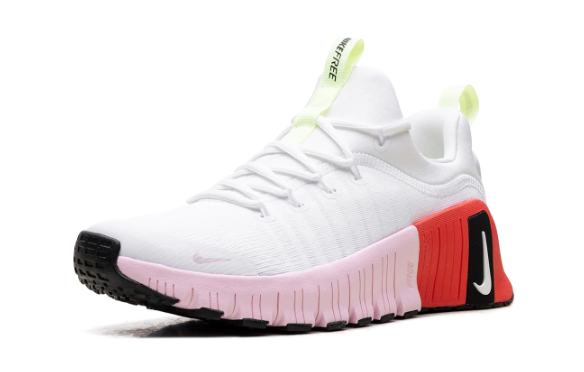 Nike Free Metcon 6 Women's Training Shoe – White / Barely Volt / Bright Crimson