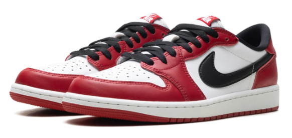 Air Jordan 1 Retro Low OG 'Chicago' Sneakers - Varsity Red/Black/Summit White